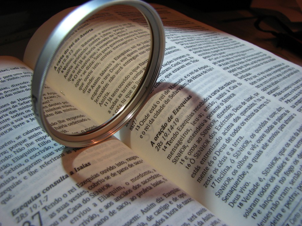 bible-heart-1178881-1280x960