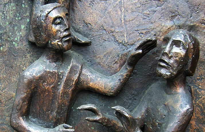 blind man 2397577578_9d87940bec_zcrop